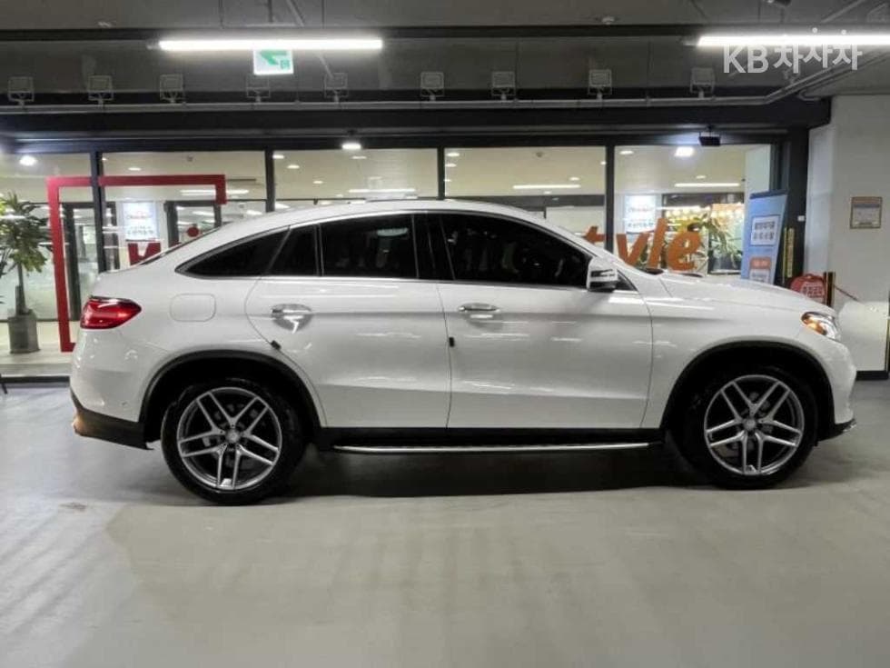مرسيدس - GLE-Class | 350 4Matic Coupe 4