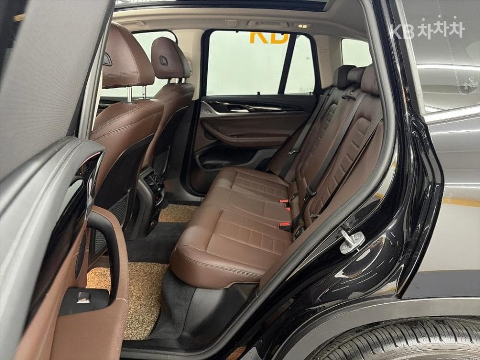 BMW - X3 | xDrive 20 xLine 12