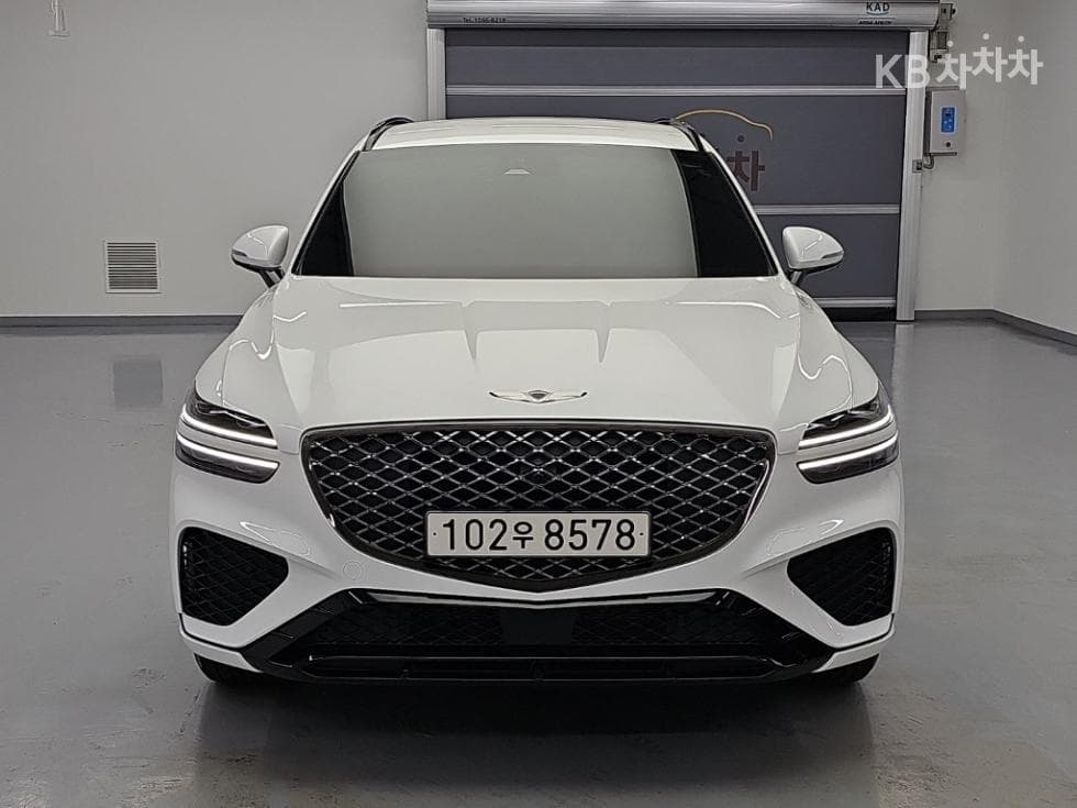 جينيسيس - GV70 | Gasoline 2.5T SportPackage AWD 2