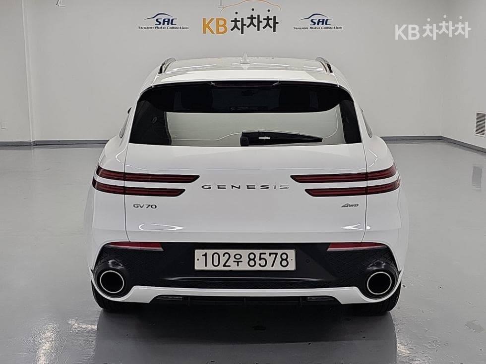 جينيسيس - GV70 | Gasoline 2.5T SportPackage AWD 3