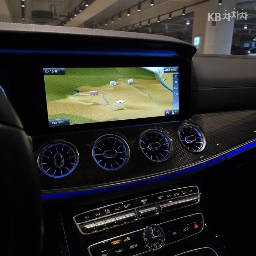 Mercedes-Benz - CLS-Class | 400 4MATIC AMG Line 11