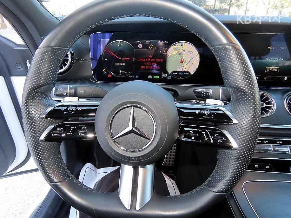 Mercedes-Benz - CLS-Class | 300 4MITIC Base 8