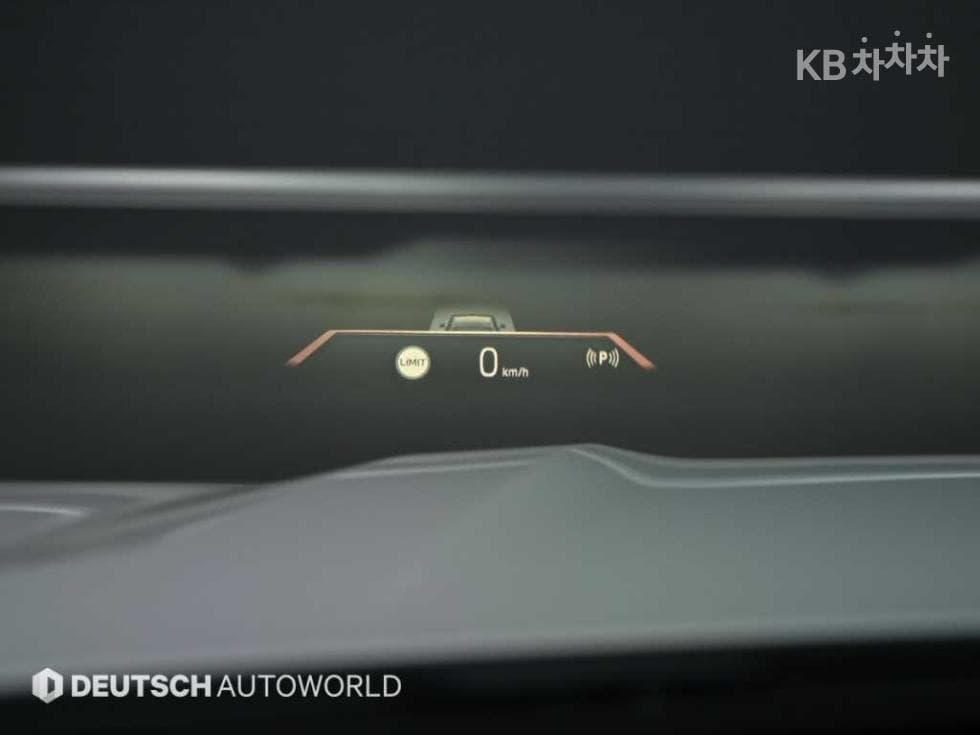 BMW - X7 | xDrive 40 ThePure 6Seater 17