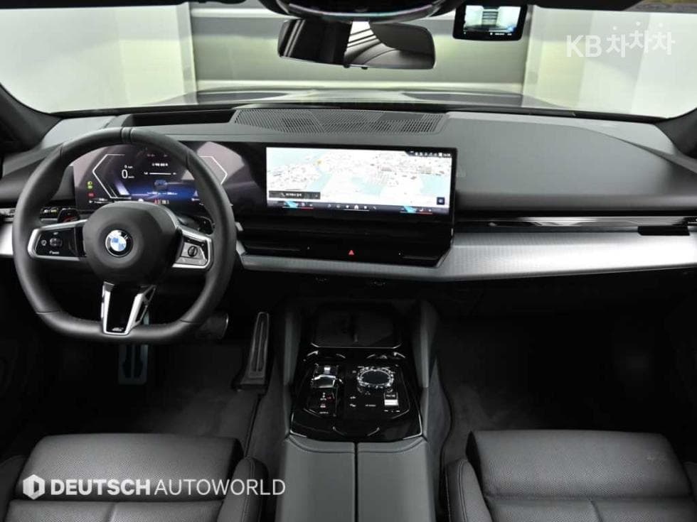 BMW - 5-Series | New 530 xDrive M Sport 7