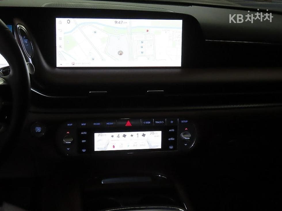 Genesis - G90 | 3.5T AWD Base 11