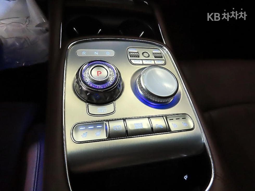 Genesis - G90 | 3.5T AWD Base 12
