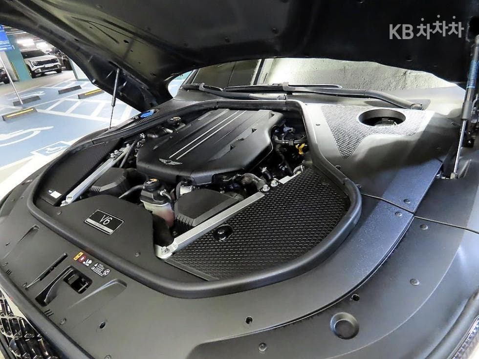 Genesis - G90 | 3.5T AWD Base 19