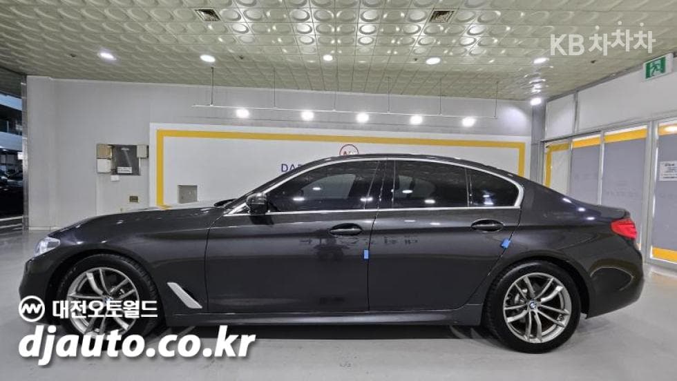 بي إم دبليو - 5-Series | All New 520 M Sport Plus 3