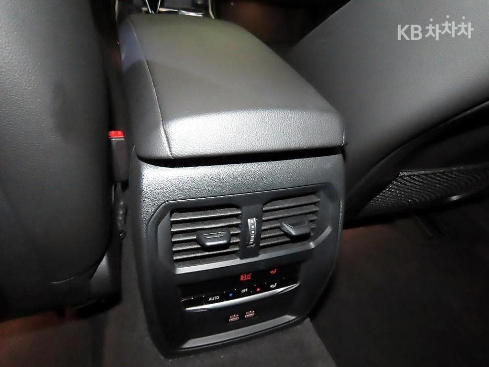 بي إم دبليو - 3-Series | 320 M Sport 16