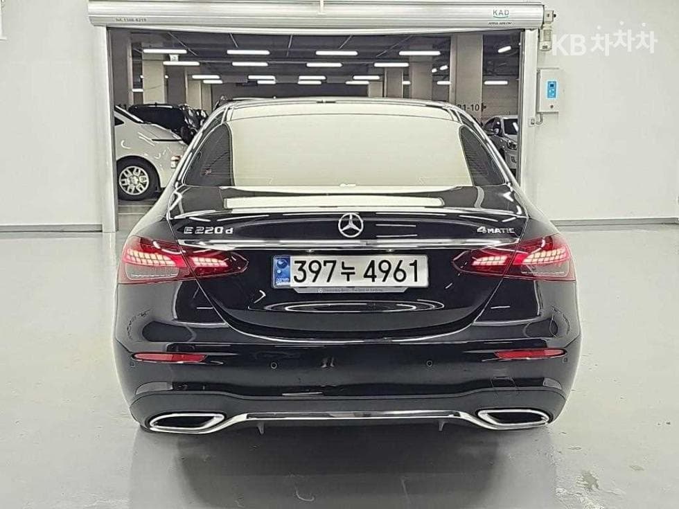 مرسيدس - E-Class | E220 4MATIC AMG Line 3