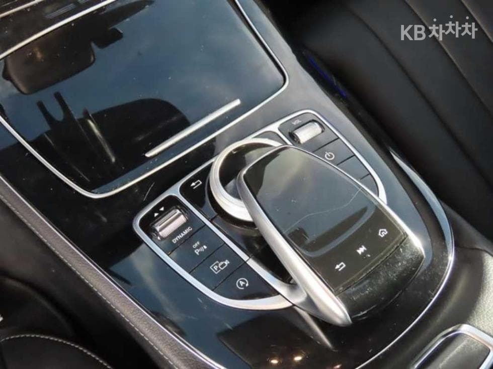 مرسيدس - E-Class | E220 4MATIC Exclusive 15