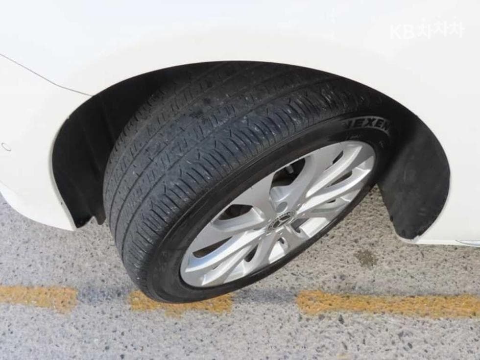 مرسيدس - E-Class | E220 4MATIC Exclusive 18