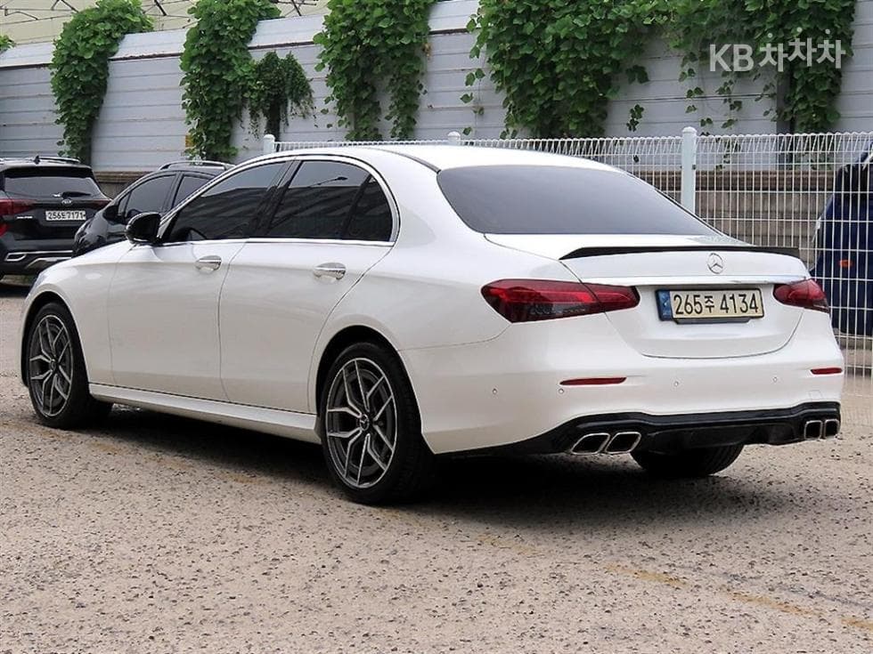 مرسيدس - E-Class | E220 4MATIC AMG Line 3