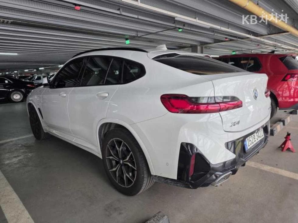 BMW - X4 | New xDrive 20 M Sport Pro 4