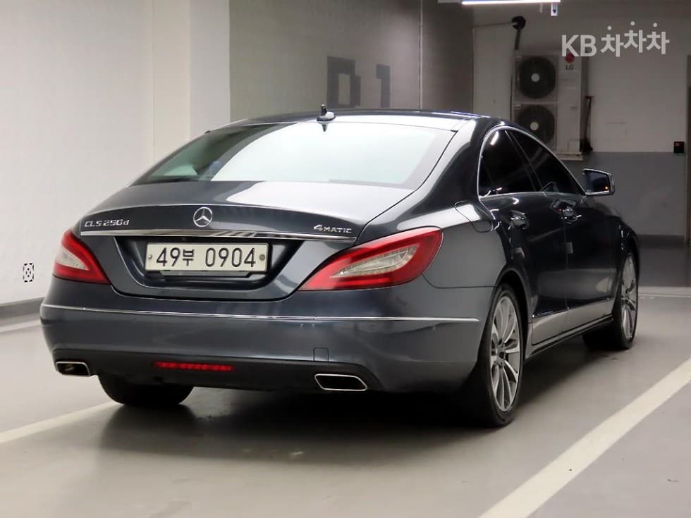 Mercedes-Benz - CLS-Class | 250 4MATIC (16~) 4