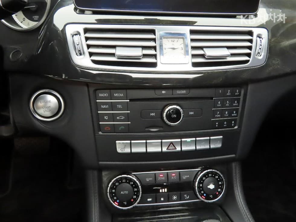 Mercedes-Benz - CLS-Class | 250 4MATIC (16~) 9