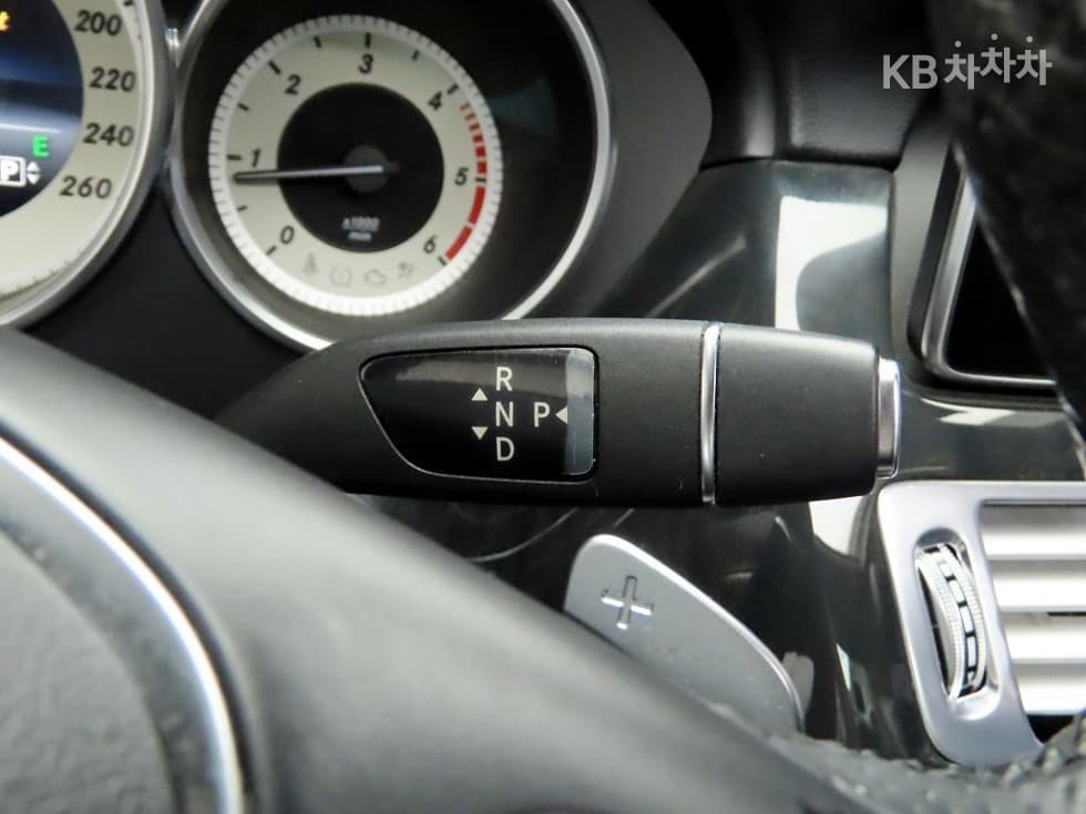Mercedes-Benz - CLS-Class | 250 4MATIC (16~) 11