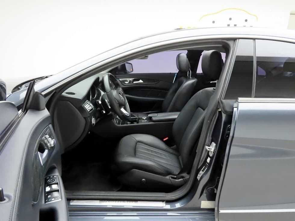 Mercedes-Benz - CLS-Class | 250 4MATIC (16~) 12