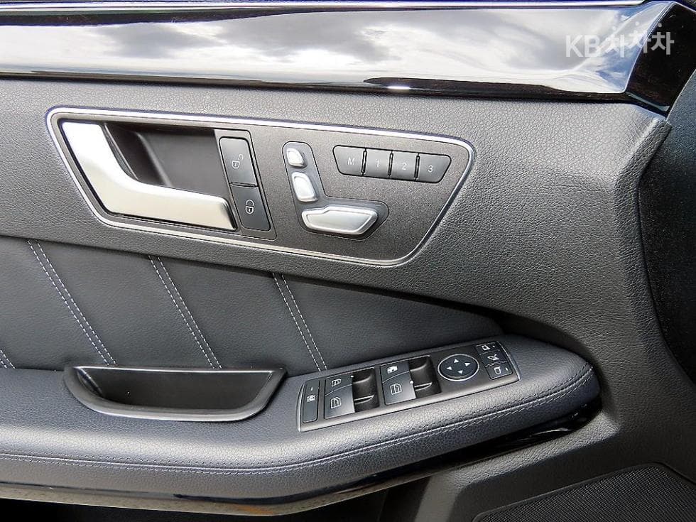 مرسيدس - E-Class | New E220 BlueTEC Avantgarde W212(15~) 11