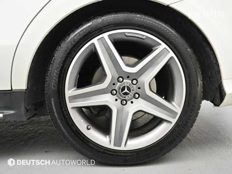 Mercedes-Benz - GLE-Class | 350 4Matic Base 5