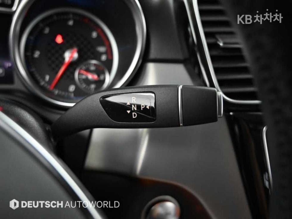 Mercedes-Benz - GLE-Class | 350 4Matic Base 9
