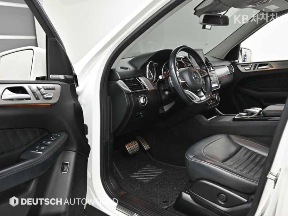 Mercedes-Benz - GLE-Class | 350 4Matic Base 11
