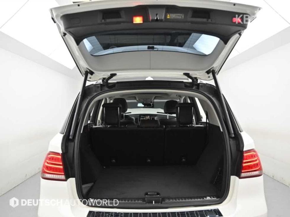 Mercedes-Benz - GLE-Class | 350 4Matic Base 19