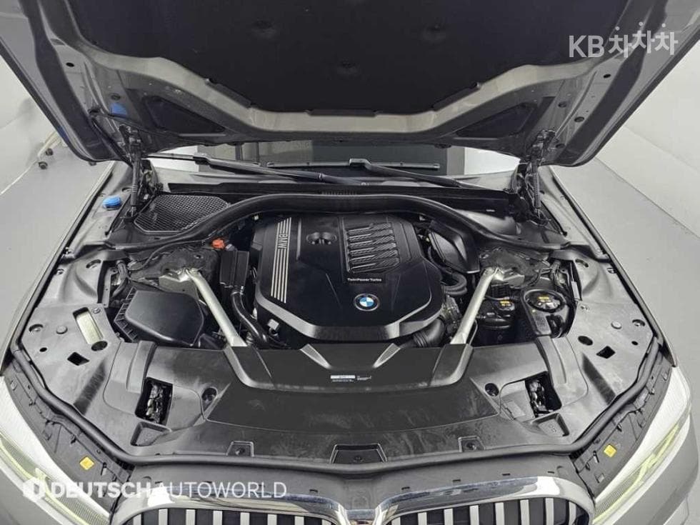 BMW - 7-Series | 740 sDrive DPE Executive 6