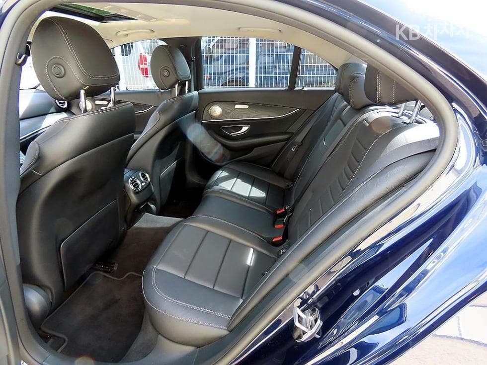 مرسيدس - E-Class | E200 Avantgarde 6