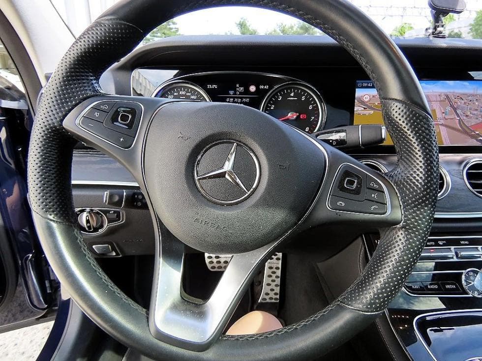 مرسيدس - E-Class | E200 Avantgarde 8
