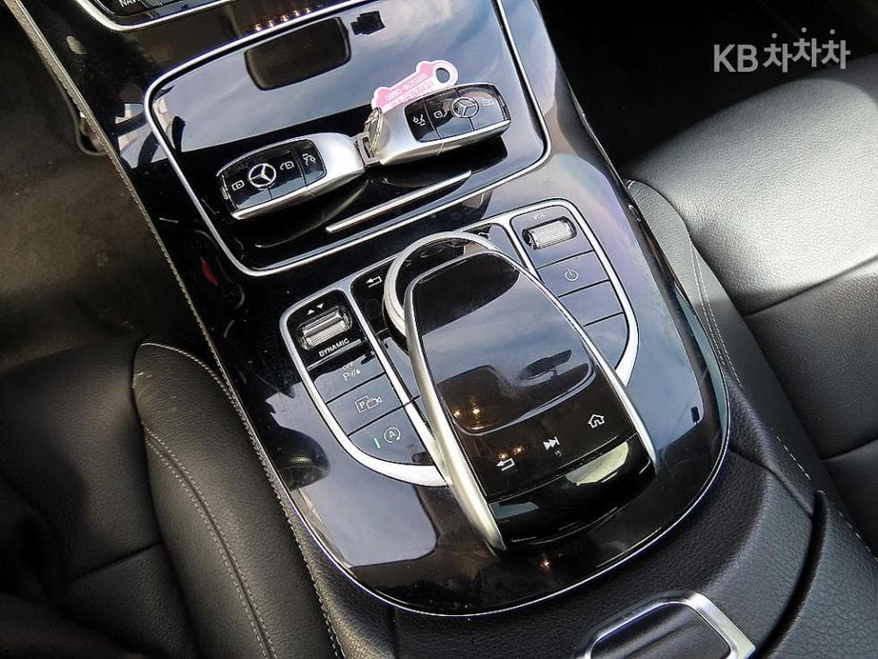 مرسيدس - E-Class | E200 Avantgarde 12