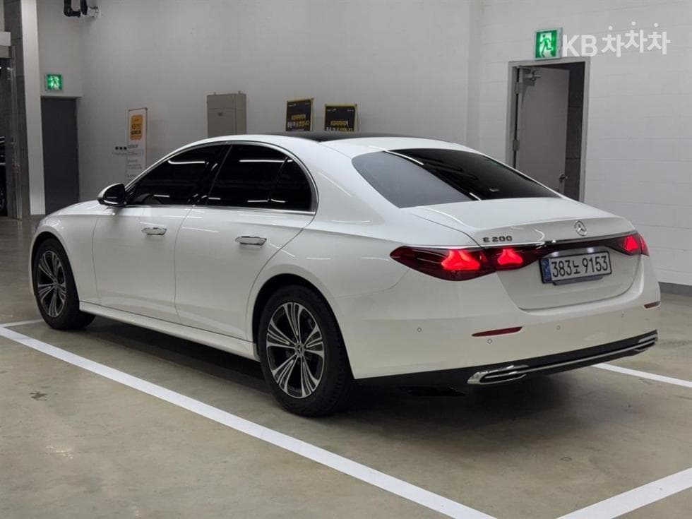 مرسيدس - E-Class | E200 Avantgarde 4