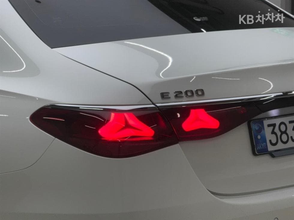 مرسيدس - E-Class | E200 Avantgarde 6