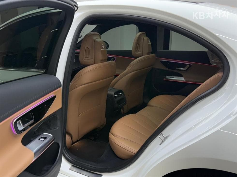 مرسيدس - E-Class | E200 Avantgarde 8