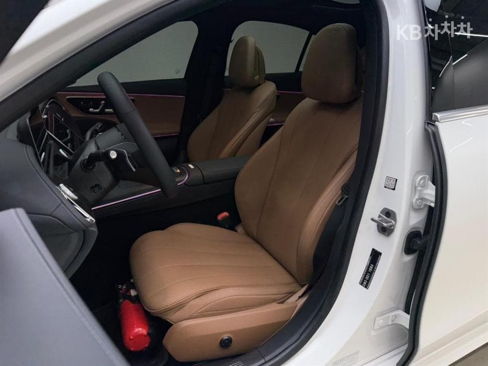 مرسيدس - E-Class | E200 Avantgarde 10
