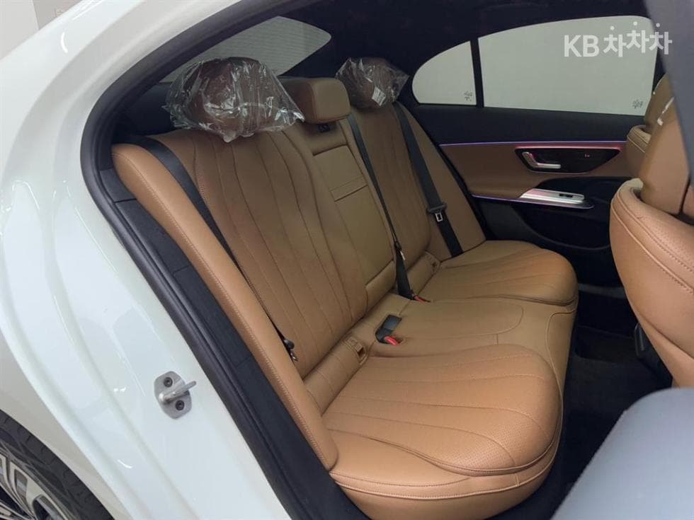 مرسيدس - E-Class | E200 Avantgarde 11