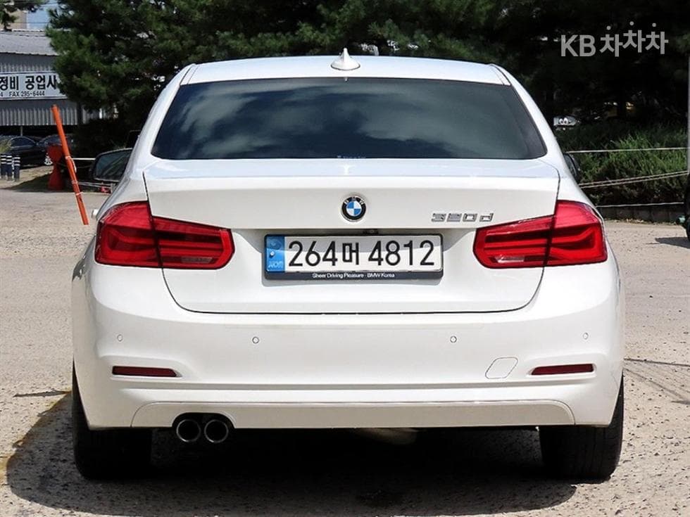 بي إم دبليو - 3-Series | New 320 F30(12~) 4