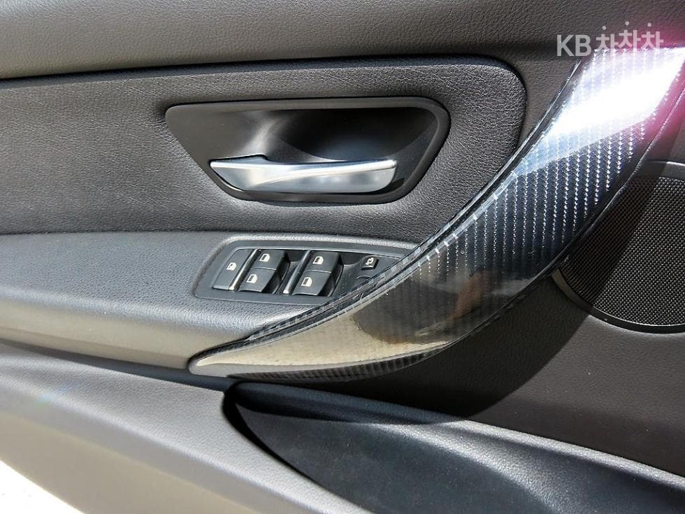 بي إم دبليو - 3-Series | New 320 F30(12~) 12