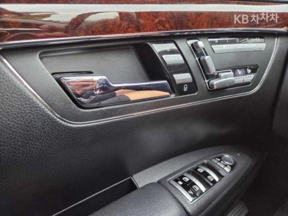 Mercedes-Benz - S-Class | New S550 W221 5