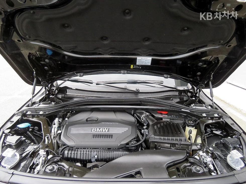 بي إم دبليو - 2-Series | Gran Coupe 220 Advantage 19