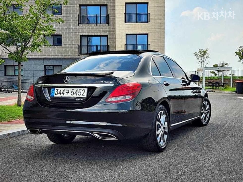 Mercedes-Benz - C-Class | The New 4Matic W205 2