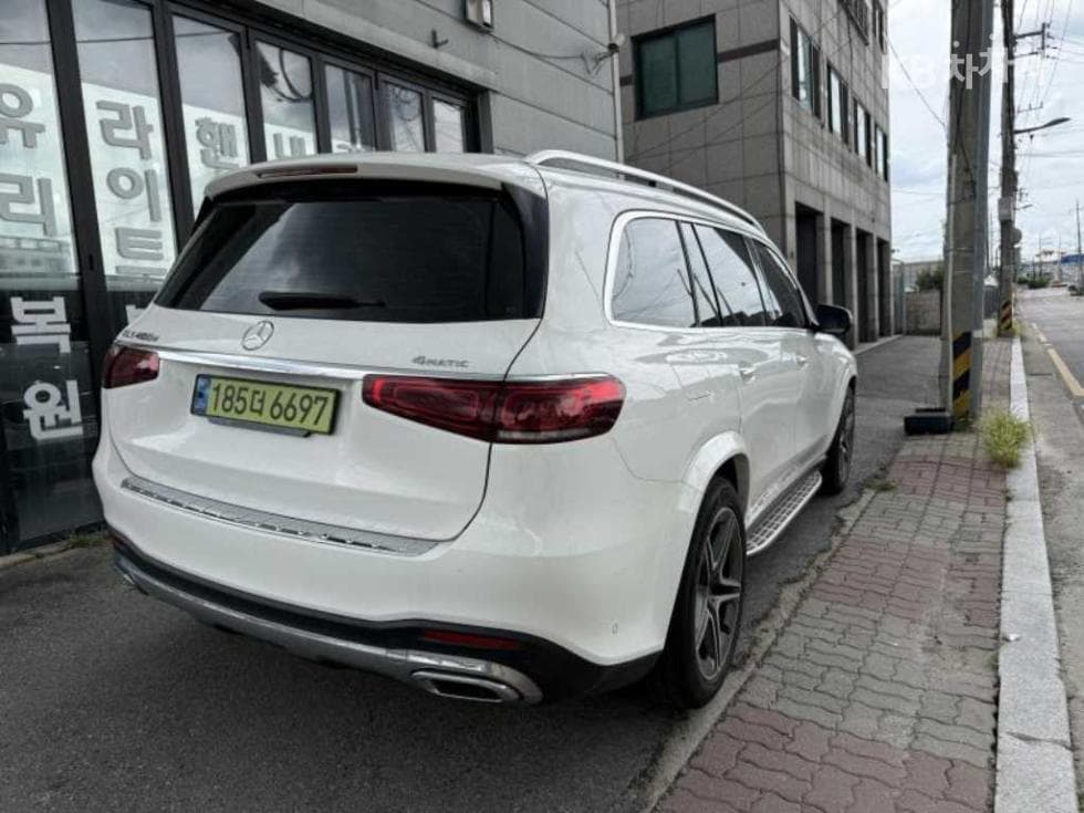 Mercedes-Benz - GLS-Class | 400 4Matic Base 2