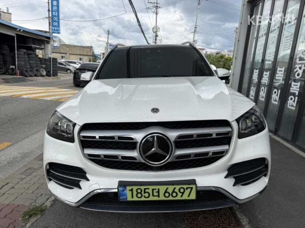 Mercedes-Benz - GLS-Class | 400 4Matic Base 3