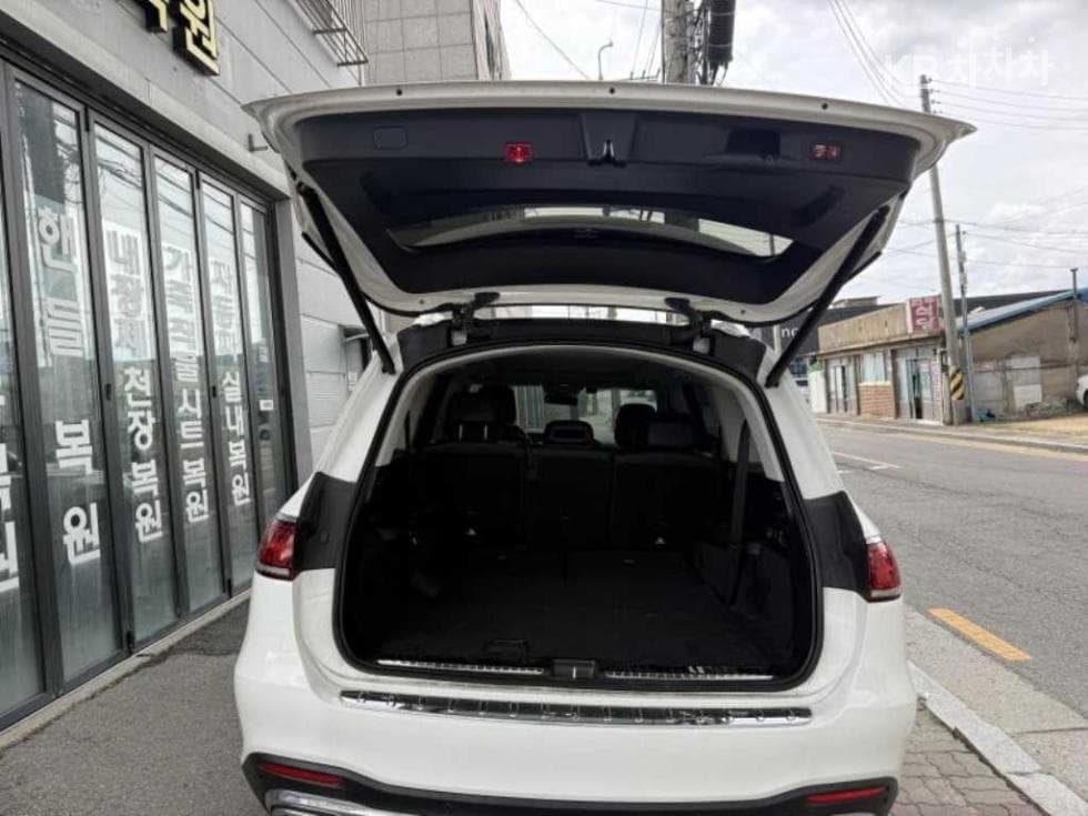 Mercedes-Benz - GLS-Class | 400 4Matic Base 5