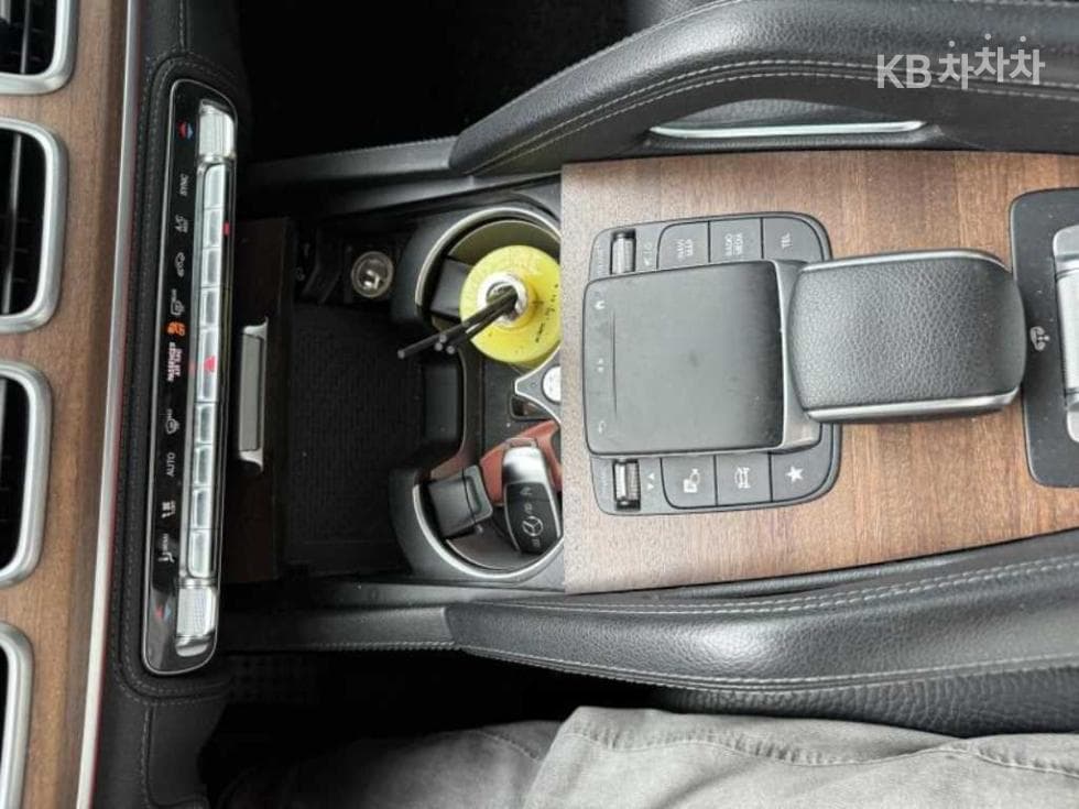 Mercedes-Benz - GLS-Class | 400 4Matic Base 15