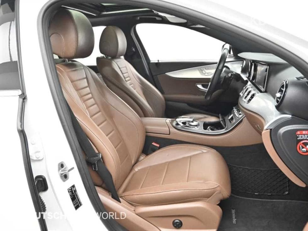 Mercedes-Benz - E-Class | E250 Avantgarde 10