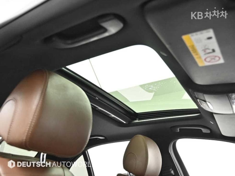 Mercedes-Benz - E-Class | E250 Avantgarde 18