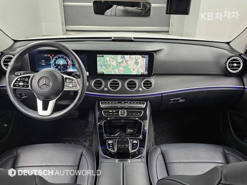 Mercedes-Benz - E-Class | E300 Avantgarde 7