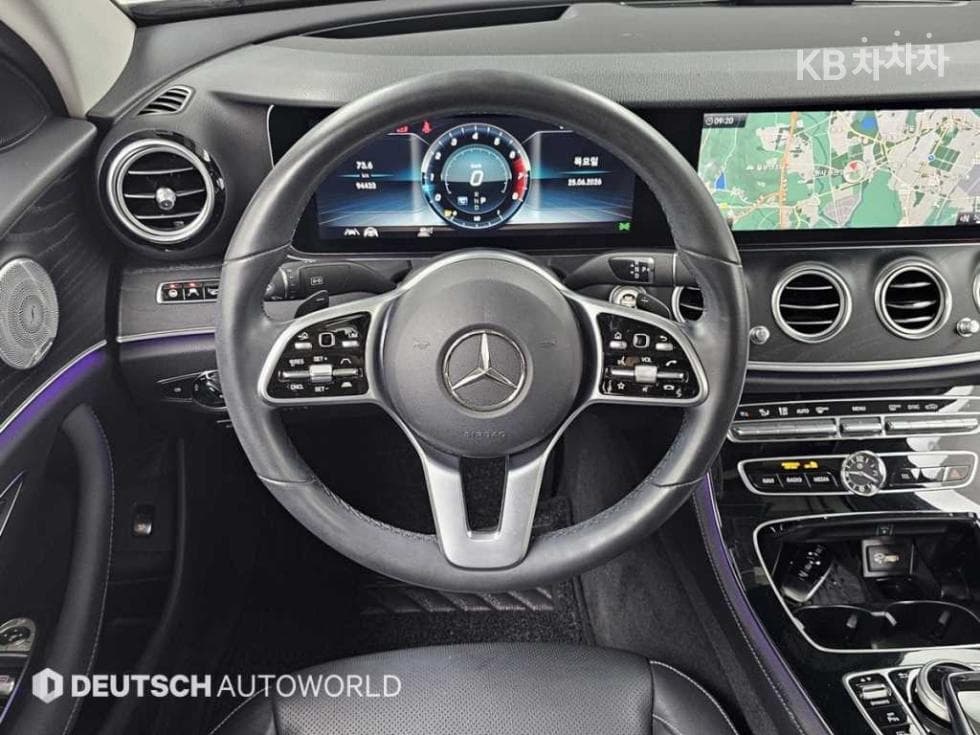 Mercedes-Benz - E-Class | E300 Avantgarde 13