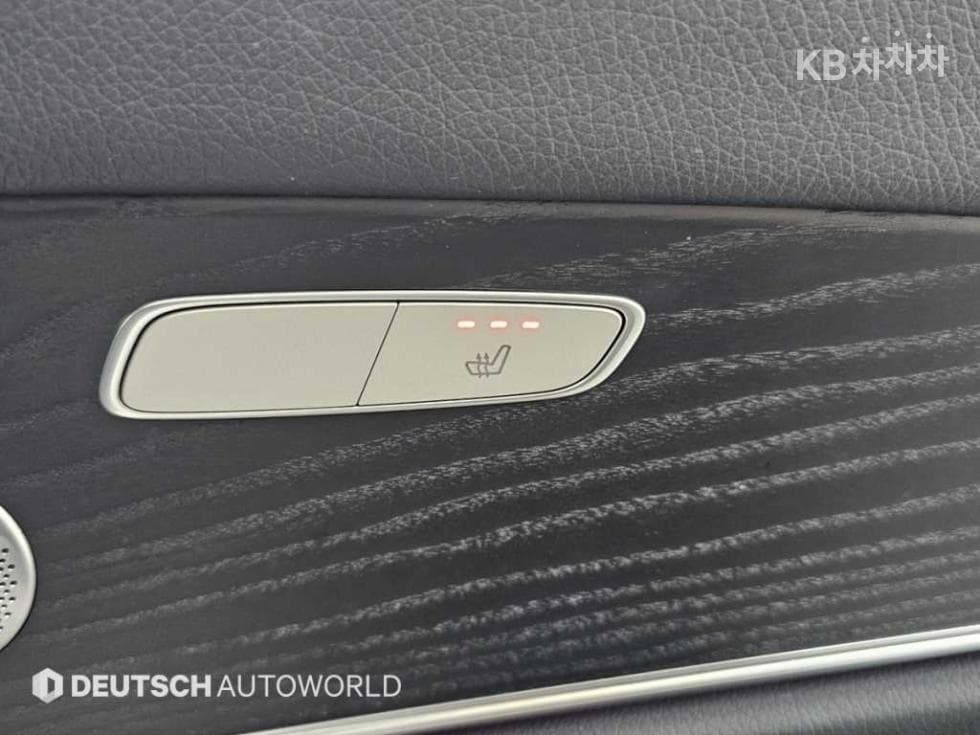 Mercedes-Benz - E-Class | E300 Avantgarde 16